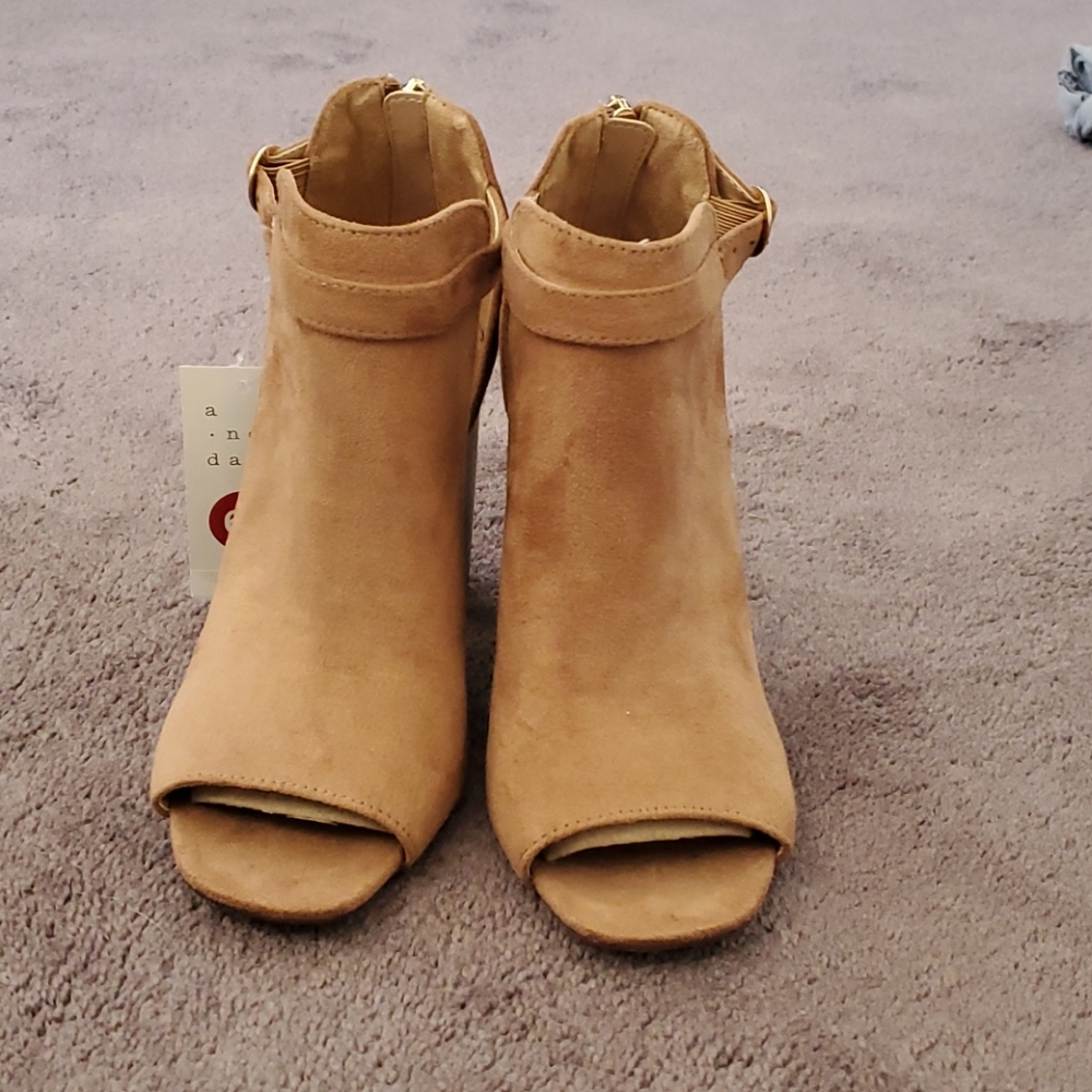 NWT~ A New Day~ Open toe booties
